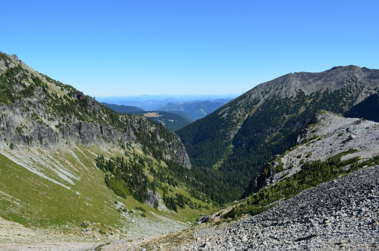 A view from one of the overlooks near Sunrise.