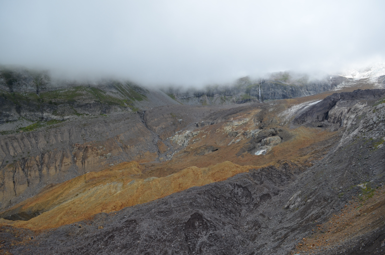 The end of the Tahoma Glacier above South Puyallup canyon.