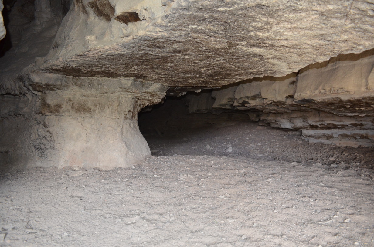 Entry to Robinson's Cave