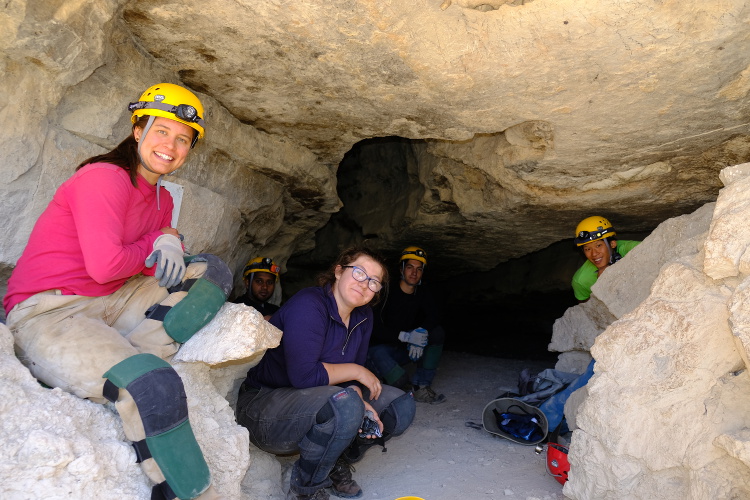 The group at the entry to the cave.