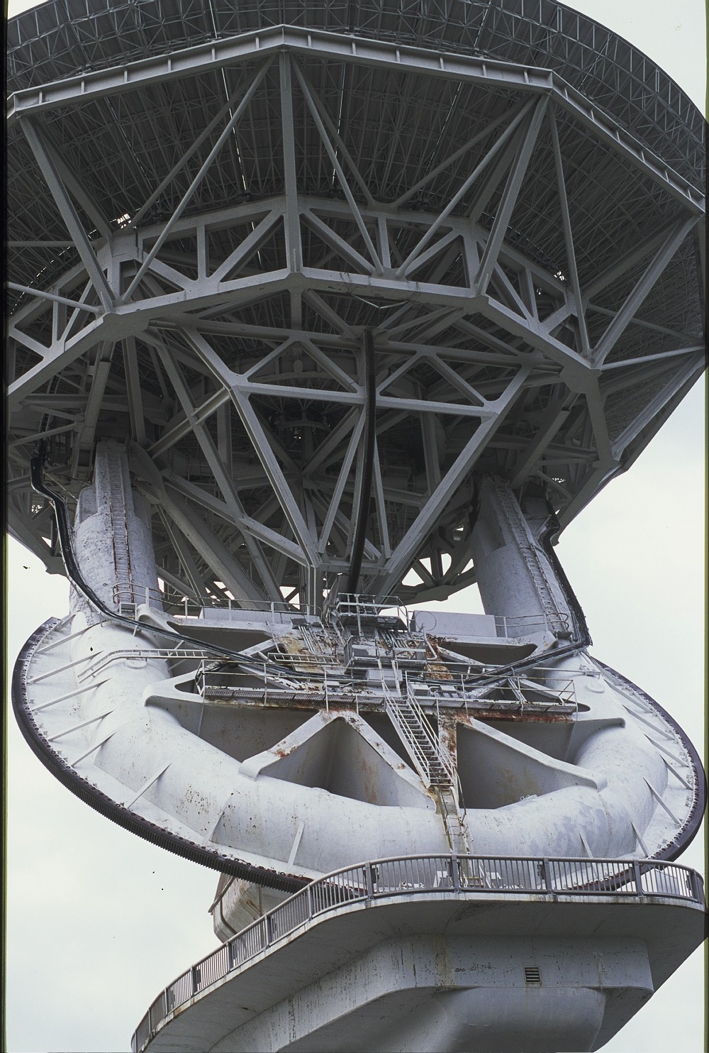 The 140 foot Greenbank Telescope