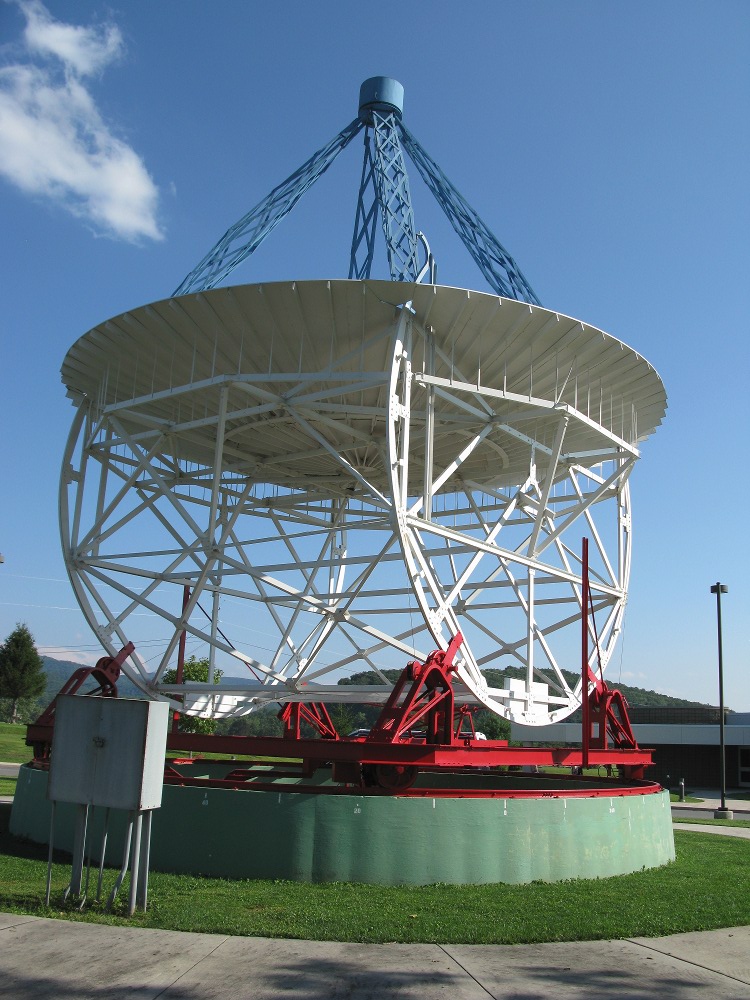 Old telescope at Greenbank