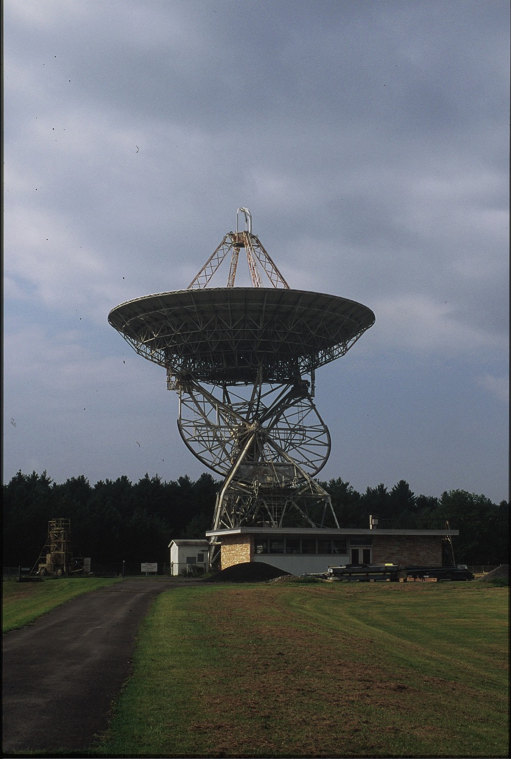 VLA prototype antennas