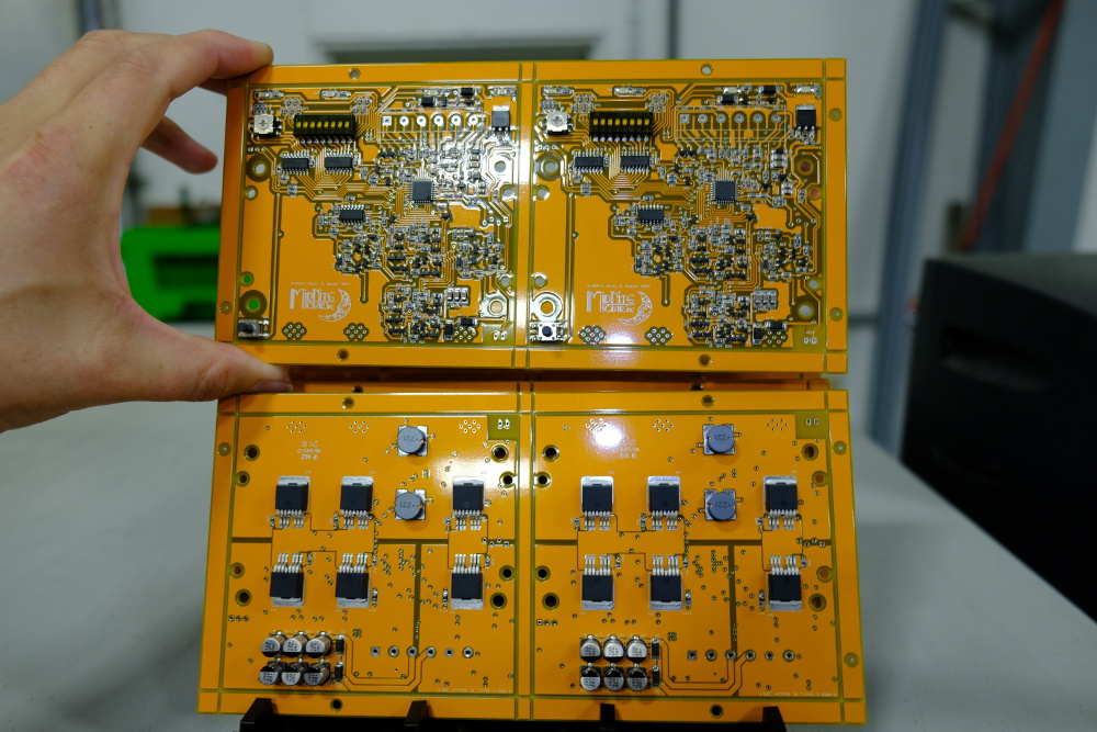 A MidNite Solar 8-059-1 Rev C board.